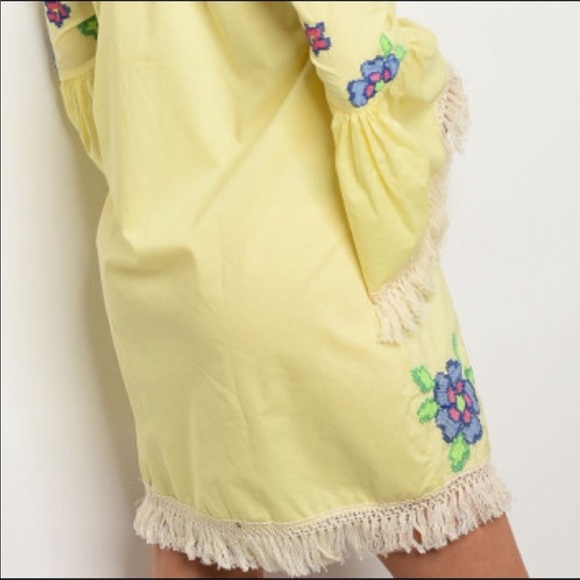 ✂️ Cute yellow off-shoulder dress with 💐🌷 - Picture 6 of 8